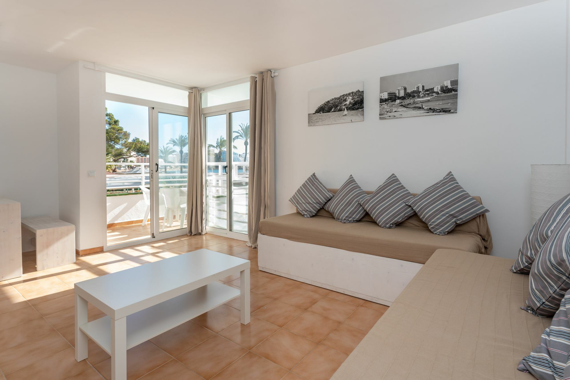 Neighbours Apartments Magaluf  Bagian luar foto