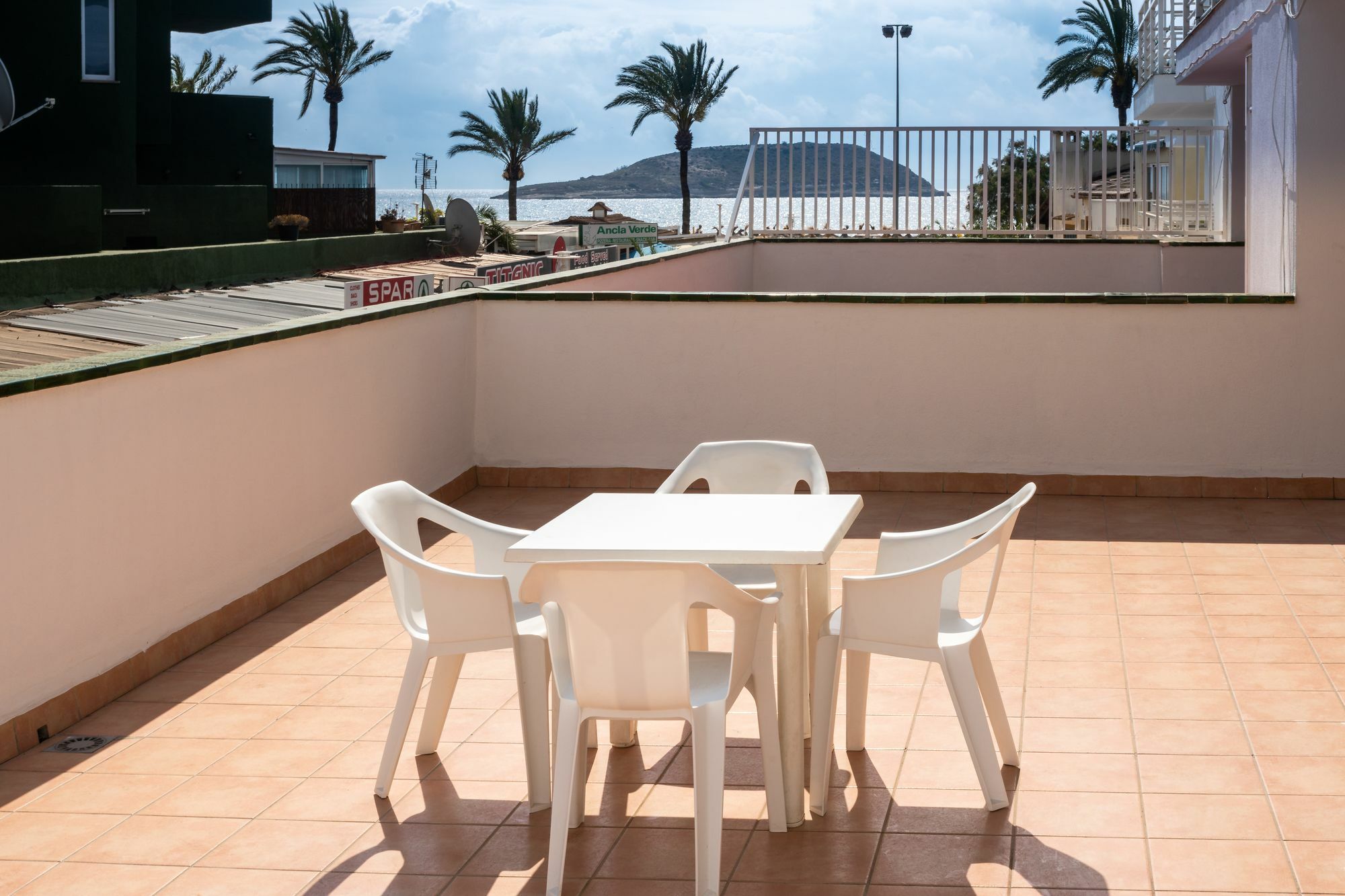 Neighbours Apartments Magaluf  Bagian luar foto