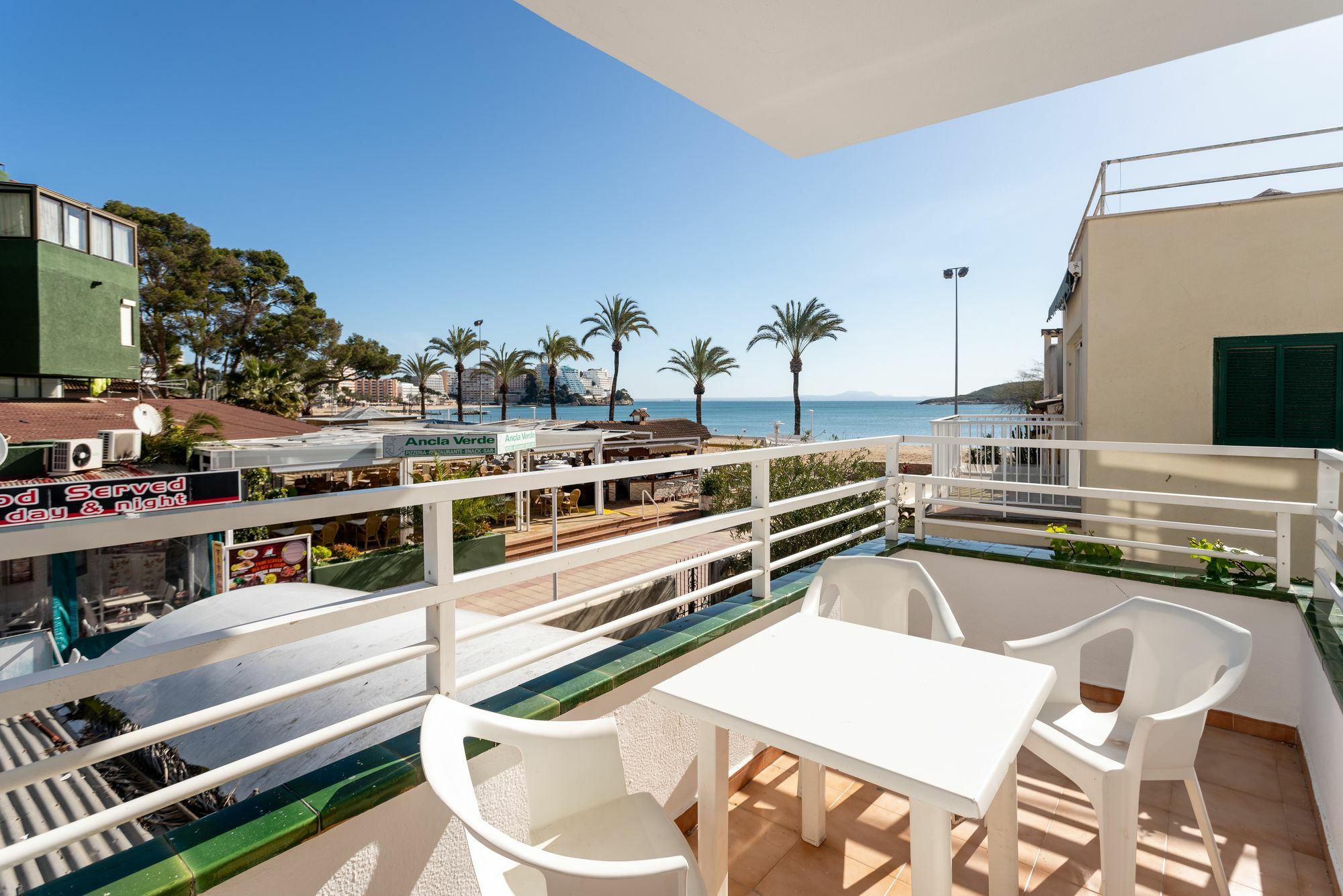 Neighbours Apartments Magaluf  Bagian luar foto